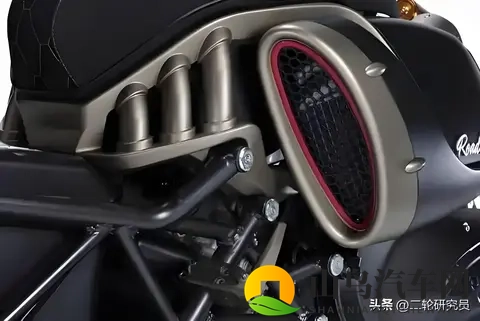 入手这辆摩托车，3个理由让你欲罢不能，但最后一个硬伤太致命！-1