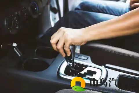 丰田兰德酷路泽FJ再出江湖，搭2.7L+四驱-1