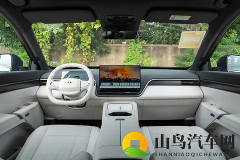 新能源中大型SUV怎么选,奕派eπ008对比别克E5,看这篇就知道了-2