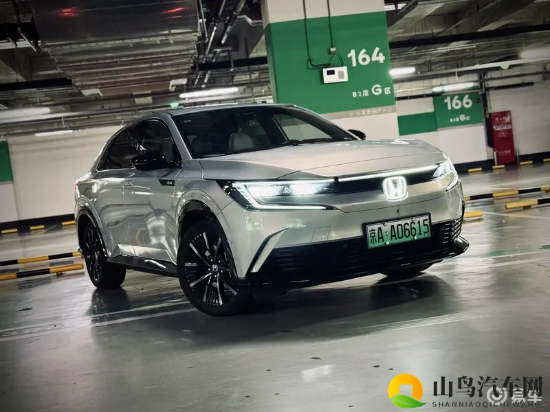 亚洲人青少年娇小性受：汽车设计如何适应多元体型需求-2