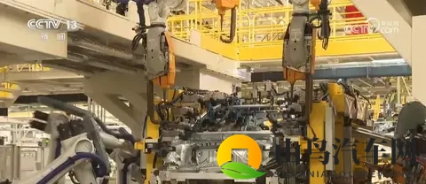 从“卷价格”走向“优价值” 新能源车市场迎来年底消费高峰-2