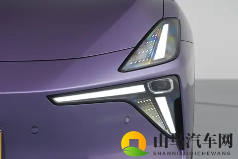 深蓝骁将登场!预售1399万起,激光雷达+磁流变悬架,入门即满配-2