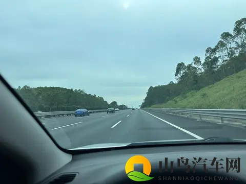 高速最安全的车速是多少？不是120！这个速度区间安全还省油-3