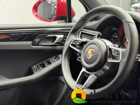 2019年上牌保时捷Macan S,红色战袍,238万圆梦跑车-3