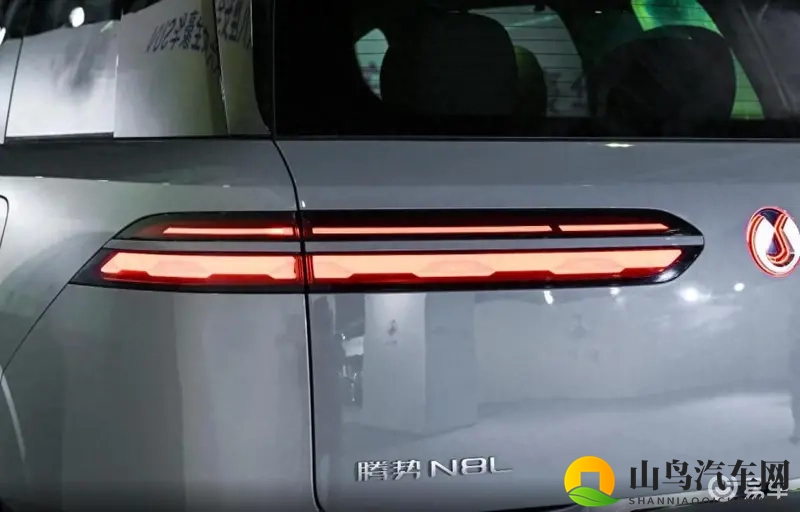 标配易三方、云辇-A，腾势N8L上市，售29.98万起-1