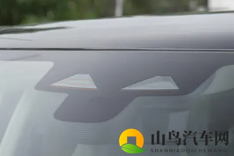 2026款揽胜极光L SE与HSE：哪款更适合你？-1