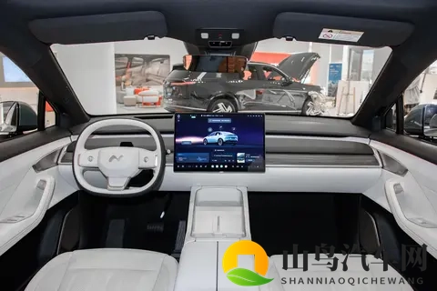 25万级SUV的海选难题:乐道L60,真的值得买吗?-3