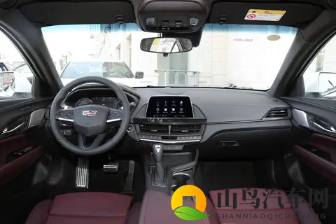 凯迪拉克CT4：后驱驾控的坚守与抉择-3