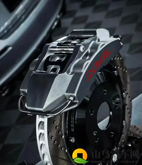 本田雅阁改装MUC前轮CX4四活塞刹车卡钳-1