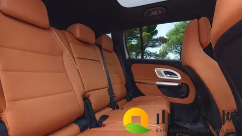 套娃设计没有惊喜，全新奔驰GLB内饰官图发布-2