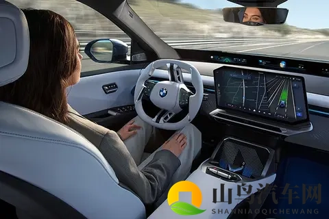 宝马夺下L3技术认证，这款新车来势汹汹-3