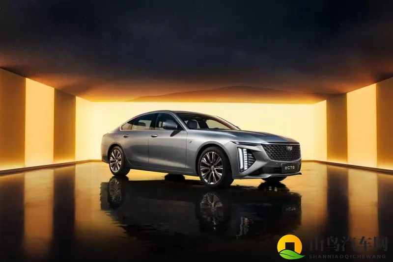 全款一口价28.99万起 凯迪拉克新CT6上市-1