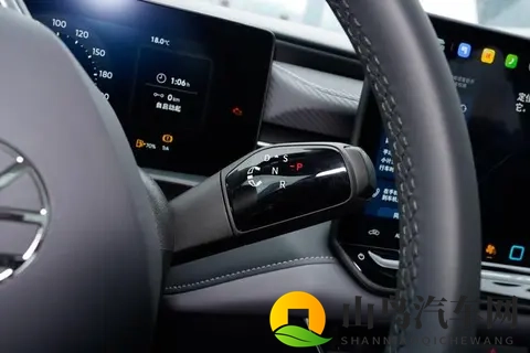 新车双前脸_两种动力_竞争日产轩逸，大众朗逸Pro11月17日上市-1