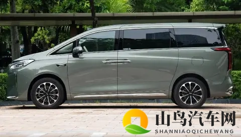 2858万享三屏互联+激光雷达，魏牌高山7成智能家用MPV优选-1