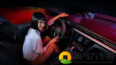 买大众CC，选猎装还是三厢？高配还是低配？-3