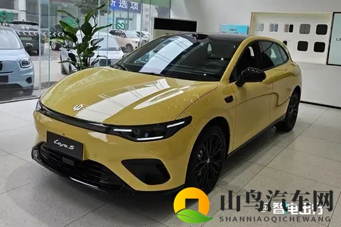 11月28日上市!零跑Lafa 5预售1058万起-3