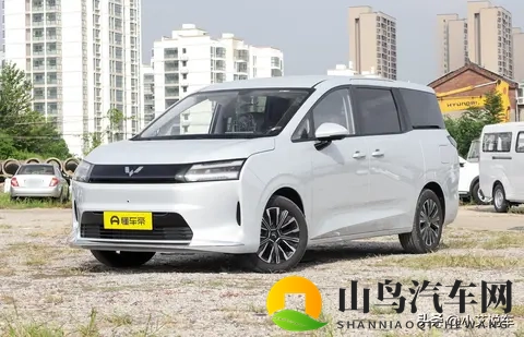 五菱星光730要来了，MPV市场要变天了吗？-2