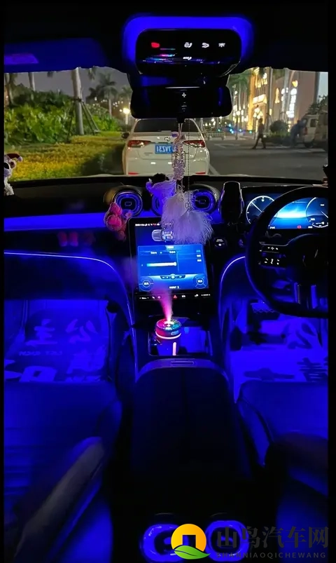 为啥奔驰C260L是“姐姐们”的Dream Car？优雅与实用全占了-2