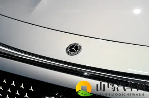 奔驰纯电CLA上市,三叉星徽的背水一战?-3