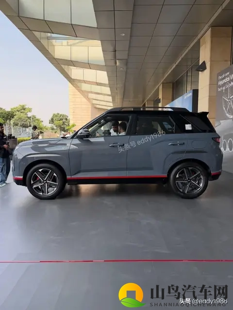 2026款现代Venue印度首发！提供汽油柴油三种配置，国内暂未引进-1