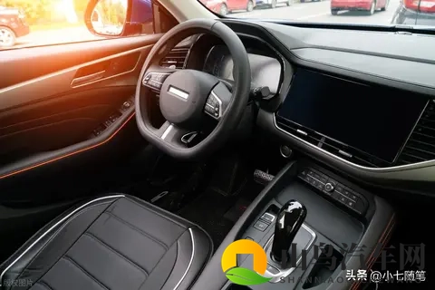 汽车天窗的用途：不止于“观景窗”的多维实用价值-3