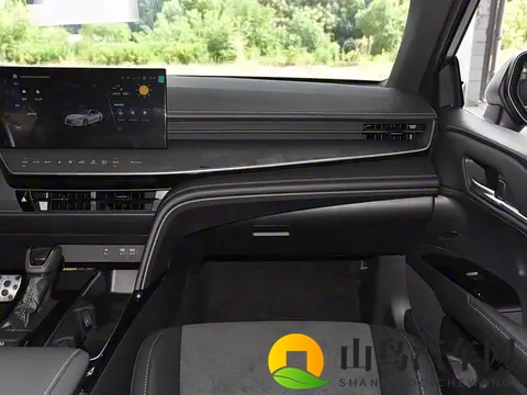 丰田汽车第二季度财务业绩分析：利润波动与未来展望-1