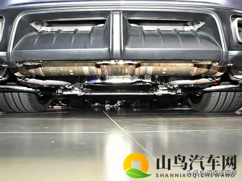 保时捷911混动版亚洲首秀，2728万起！涡轮迟滞成历史？-1