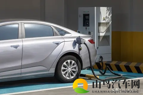 中国固态电池引爆能源革命能量密度720Wh_kg电动车续航将破千公里-1