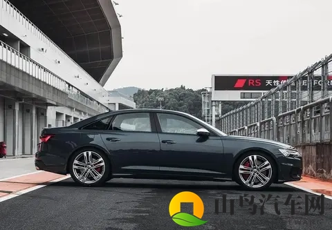 免费e站看大片：智能驾驶新趋势：汽车娱乐升级，安全便捷生活来临-2