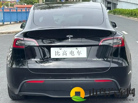 15万多拿下21年Model Y长续航,通勤代步真香警告!-2