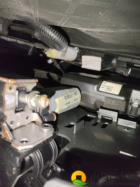 16万多拿下行政座驾，二手奥迪A8L，宜商宜家！-3