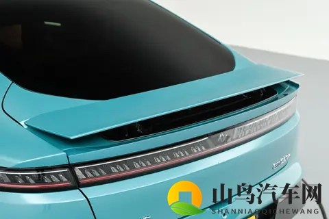 新车  限时焕新价1399万元起_标配激光雷达，东风奕派eπ007+上市-3