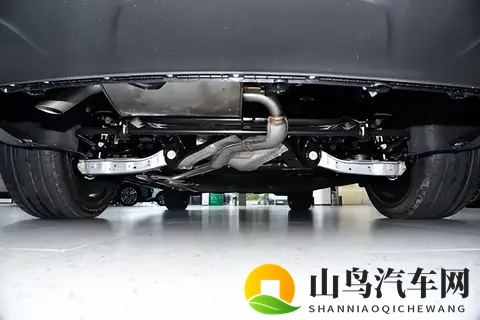 156寸后排大屏+六座布局,这台增程纯电SUV真香价开售-1