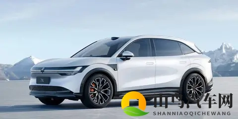 不卷性能卷配置，极氪全系配137项配置，销量背后利润压力藏不住-1