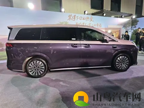 纯电续航升至218km 2026款比亚迪夏限时售价1968万起-2