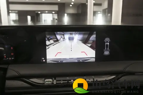 2025款林肯Z燃油版购车手册：配置差异解析-3