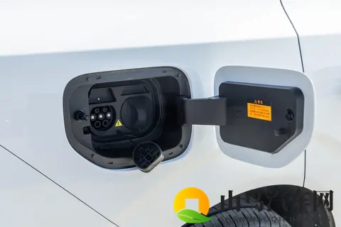 20万以内预算买SUV，不妨看看2026款eπ008五座版，续航1220km-2