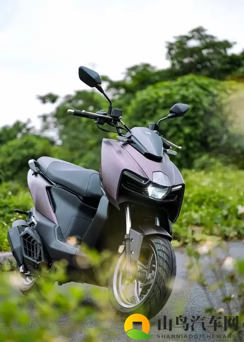 豪爵三阳疯了！万元级平踏杀疯，天价大踏板崩盘预警！-1