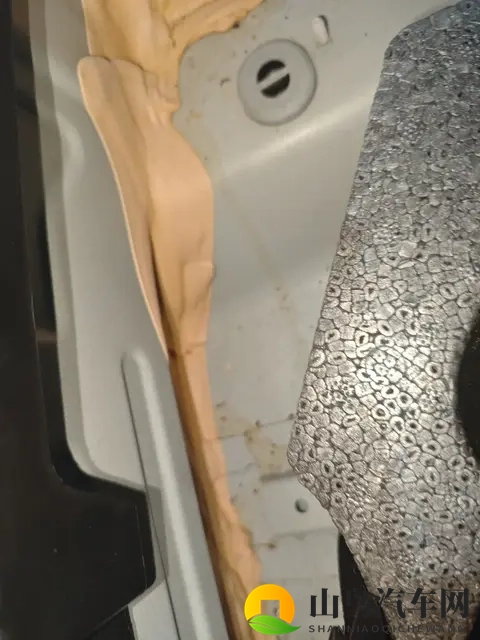 20T四驱家用好选择,二手沃尔沃XC60,13万多开回家!-3