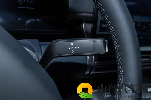 比亚迪新车“火”了？可选装无人机+超长续航，方程豹钛7真香-3