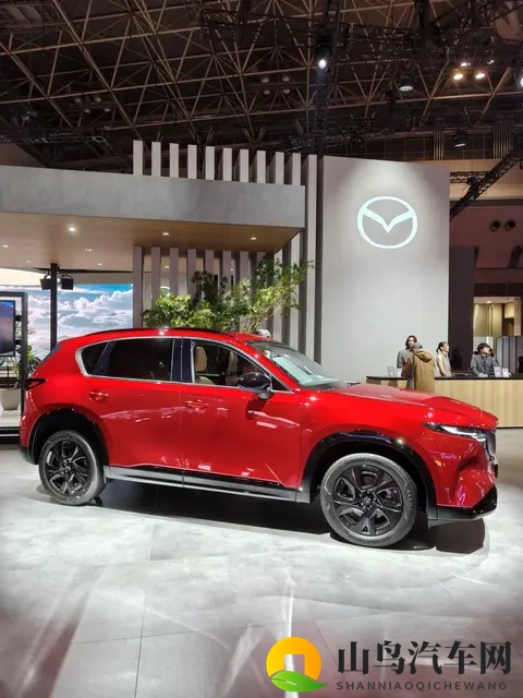 实拍新一代马自达CX-5欧版：可预见的不愁卖，但长马动作要加快-2