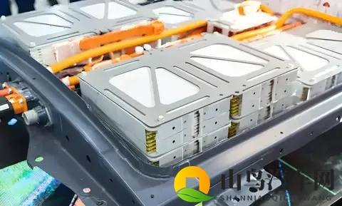 电池技术革新：磷酸锰铁锂与固态电池！谁是你的“终极芯脏”？-2