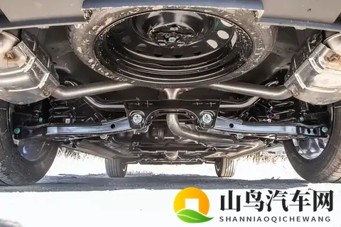 奇瑞又出新宠！15T爆184马力，这台SUV真的适合家用吗？-3