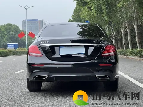 开了7年的奔驰E级，15万不到，圆你一个奔驰梦！-1