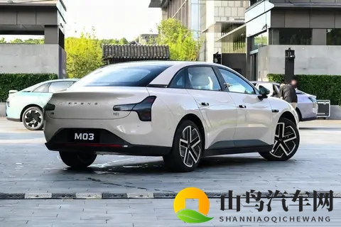 年轻人第一台家轿，买小鹏MONA M03还是长安启源A06？-1