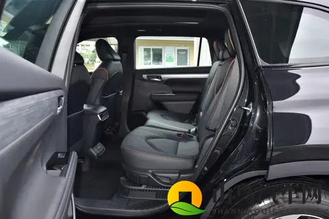 从家用到豪华!一汽丰田三款重磅新车,如何重新定义细分市场?-3