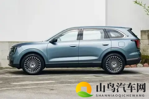 10万级七座SUV，轴距2820mm，配CDC电磁悬架，捷途X70L-2
