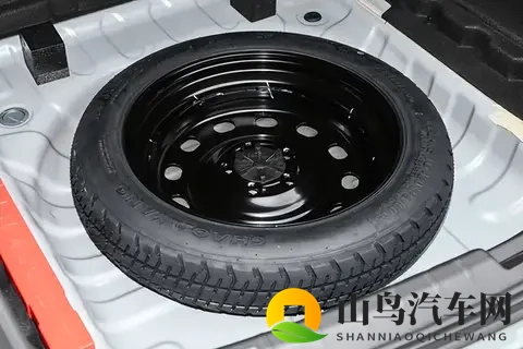 8155 芯片、家用空间，这台车能成为长线选手吗？-3