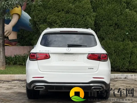 20万拿下准新奔驰GLC300L，体验豪华SUV的魅力！-1