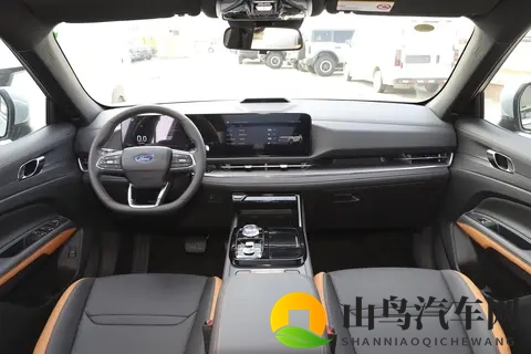 10-15 万选合资中型 SUV？福特领睿各配置扒清楚，小众也有实用款-1